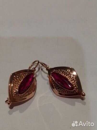 Золотые серьги СССР 583 проба с корундами