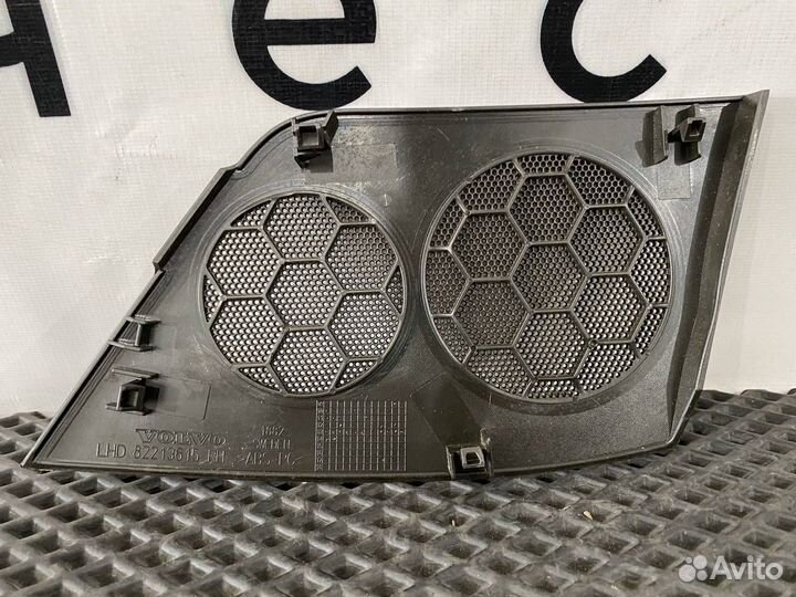 Накладка (сетка) динамика Volvo FH4 82213615