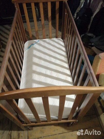 Детская кроватка