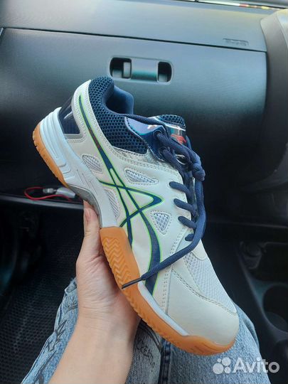 Волейбольные кроссовки