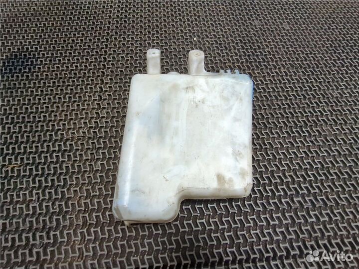 Бачок омывателя Nissan Note E11, 2006