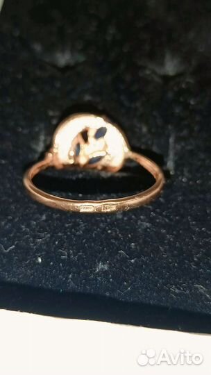 Золотое кольцо с сапфиром 17р