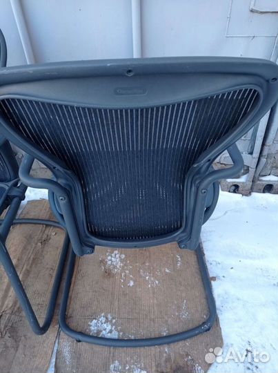 Стул для посетителя Herman Miller Aeron