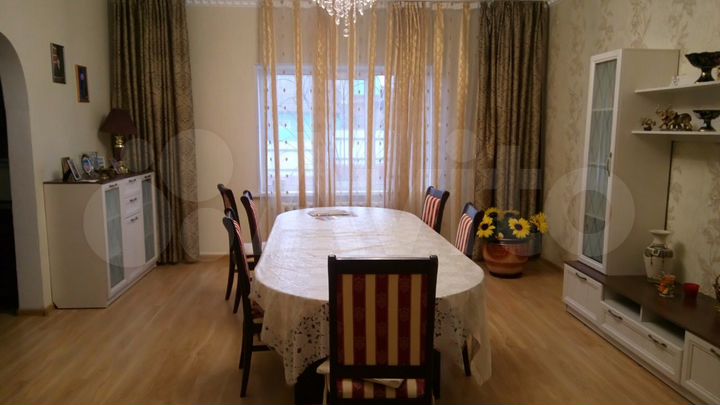 Дом 388 м² на участке 16 сот.