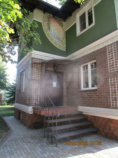 Дом 320 м² на участке 8 сот.