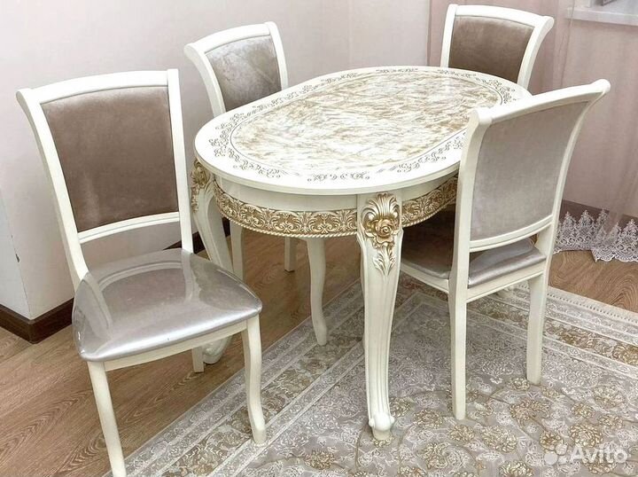 Столы и стулья