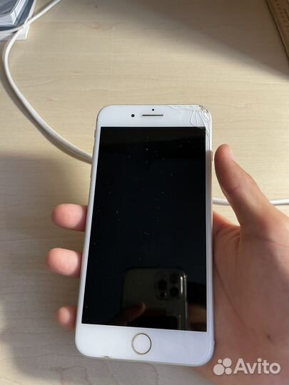 iPhone 8 Plus, 64 ГБ