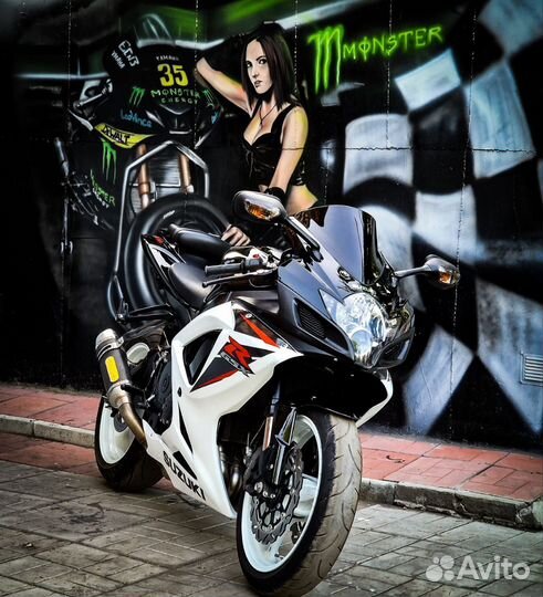 Suzuki GSX R 750
