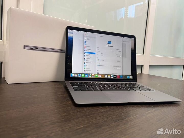 Ноутбук Apple MacBook Air-13 (A2337)