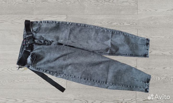 Джинсы Серые