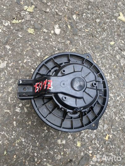 Моторчик печки на hyundai solaris 1