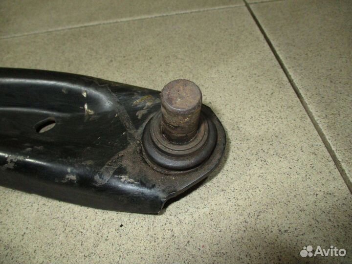 Рычаг передний правый Ford Fiesta 6