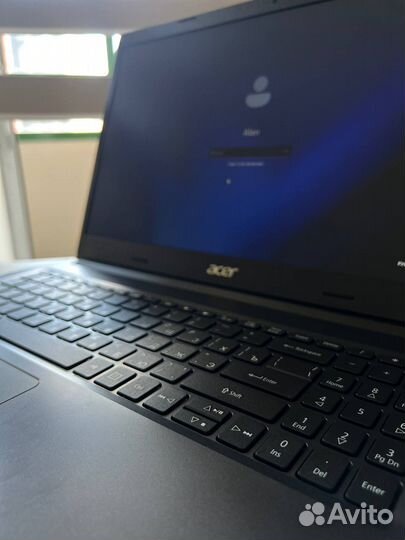 Acer aspire one