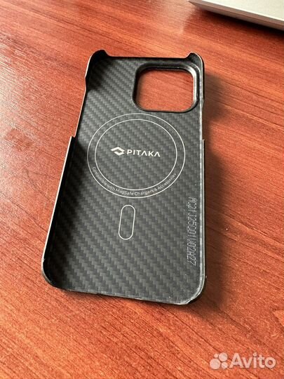 Чехол на iPhone 13 про