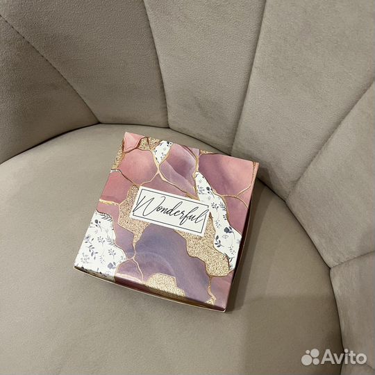 Коробка подарочная