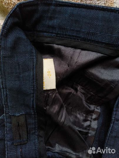 Пиджак и брюки школьные. На мальчика 8-9 лет