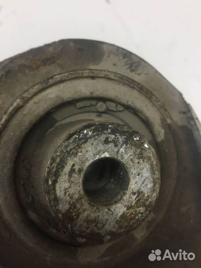 Рычаг передний правый нижний