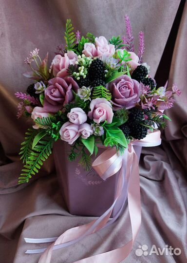 Букет из мыла: розы с ежевикой