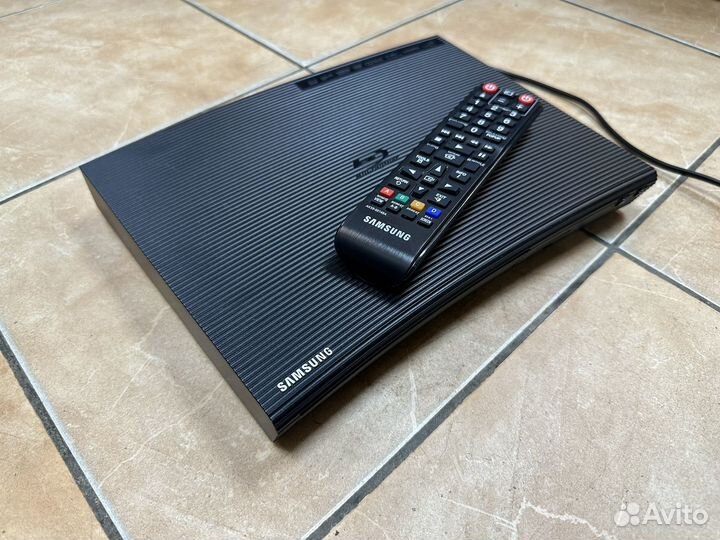 Samsung BD-J5500 Blu-Ray-Проигрыватель дисков