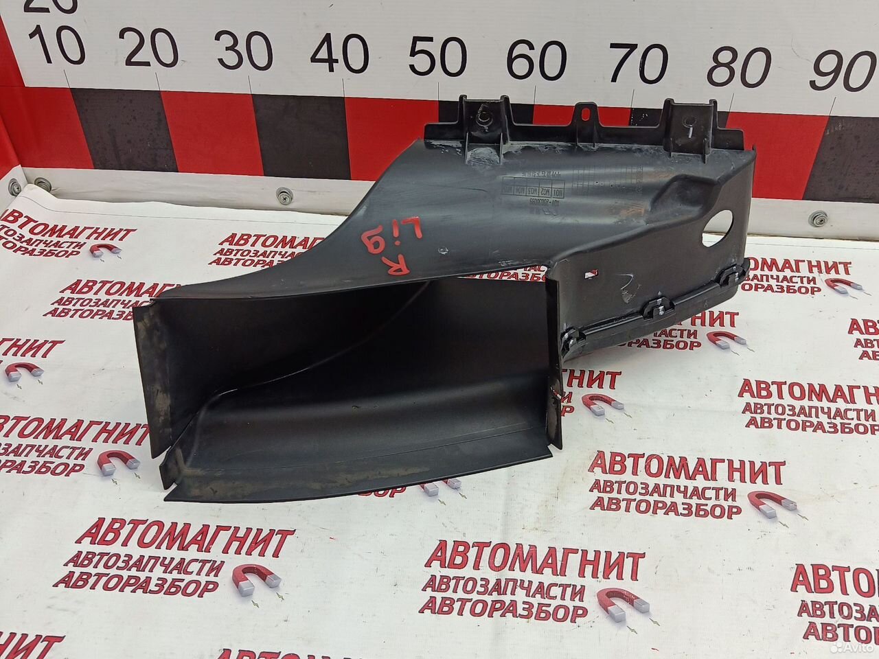 Воздухозаборник интеркулера правый Lixiang L9