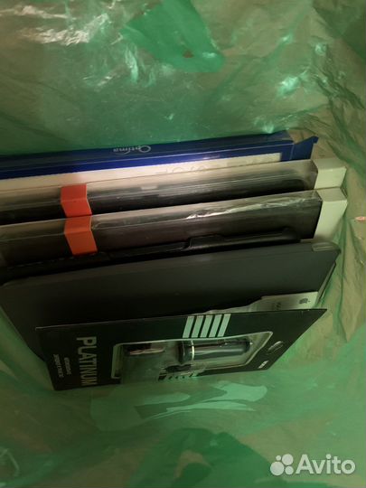 Чехлы на телефон