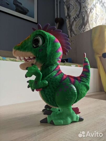 Динозаврик от FurReal