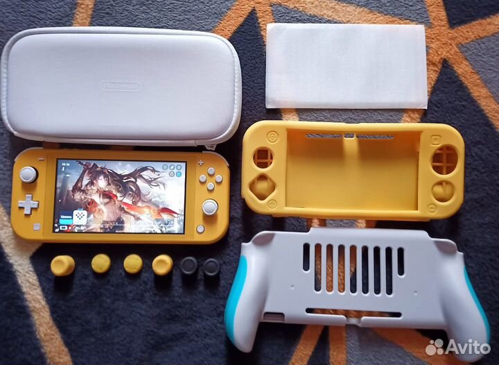 Nintendo Switch Lite + 128GB Прошитая (комплект)