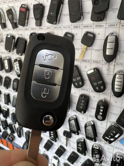 Ключ Renault Reno. Привязка к Авто