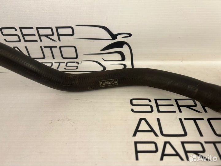 Патрубок системы охлождения Ford Focus 3 CB8 1.6L