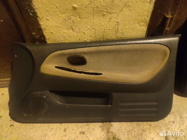 Обшивки дверей Митсубиси кольт, мираж CL1