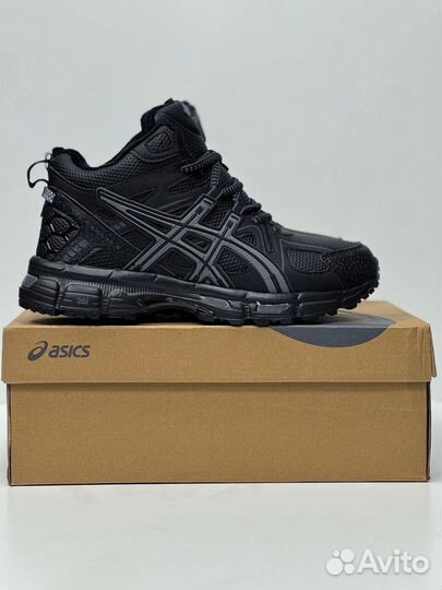 Кроссовки Asics зимние