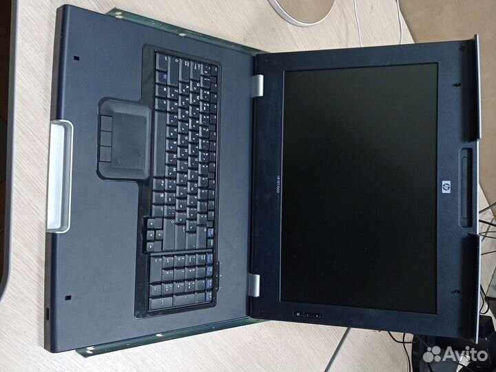 Консоль серверная HP