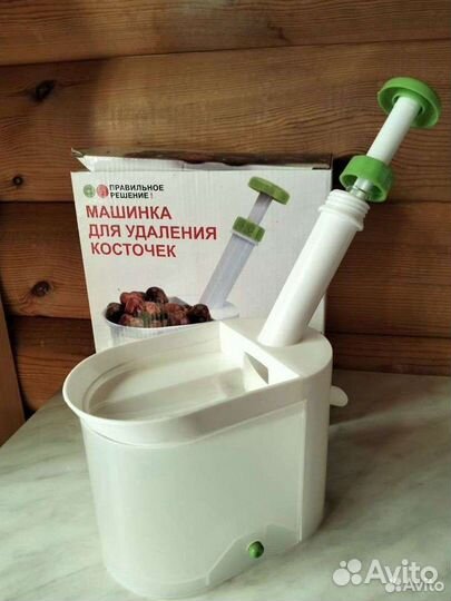 Кофемолки ручные. Машинка для удаления косточек