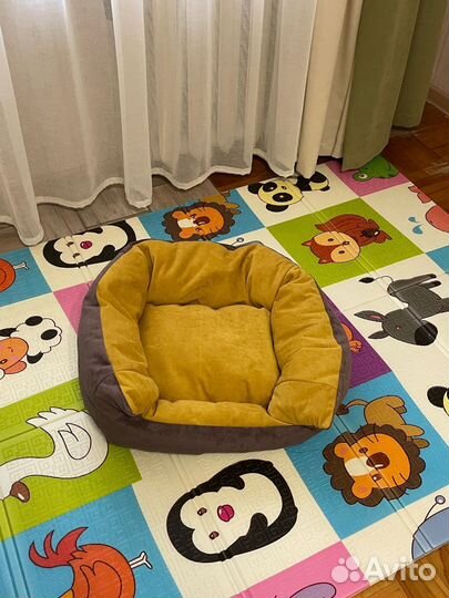 Лежанка для собак и кошек