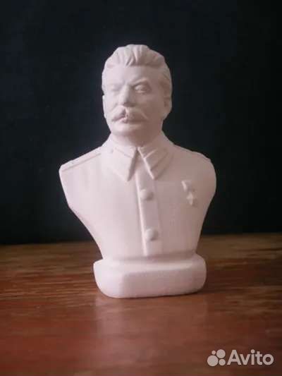 Сталин Иосиф Виссарионович. Бюст