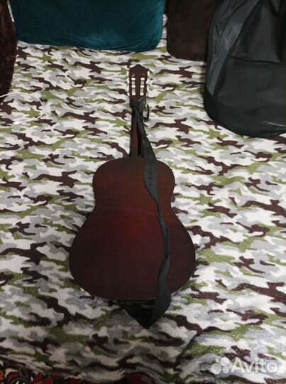 Гитара Veston со звукоснимателем