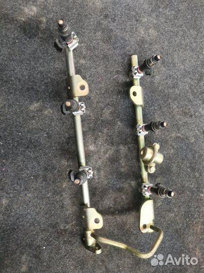 Топливная форсунка Nissan Fuga Y50 VQ25DE