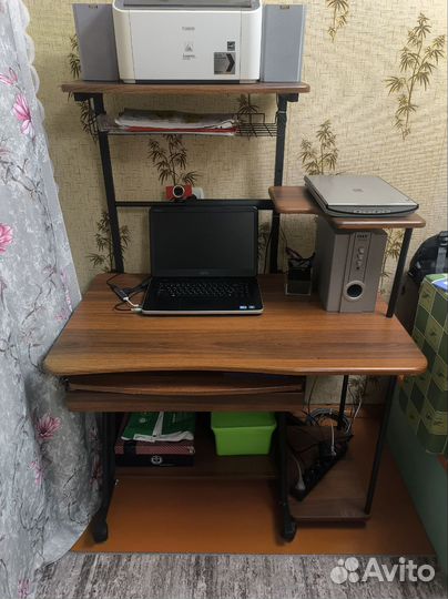Компьютерный стол