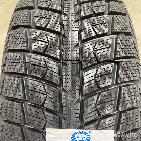 Leao Winter Defender Ice I-15 SUV 235/55 R20