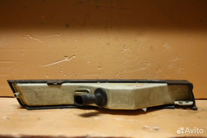 Указатель поворота левый Volkswagen passat B6 2005