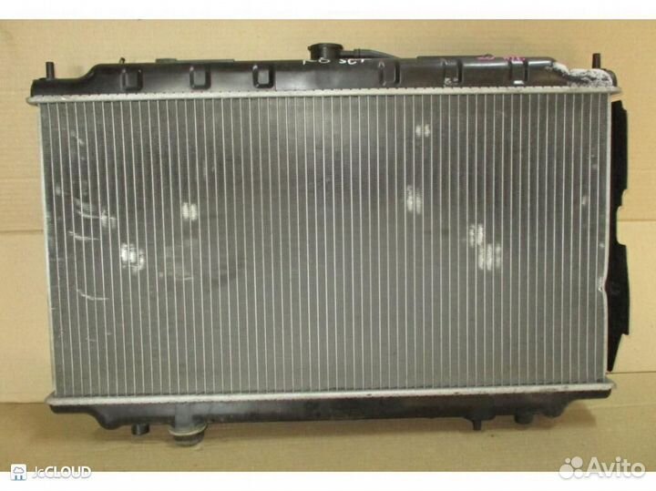 Радиатор основной на nissan bluebird HU14 SR20DE