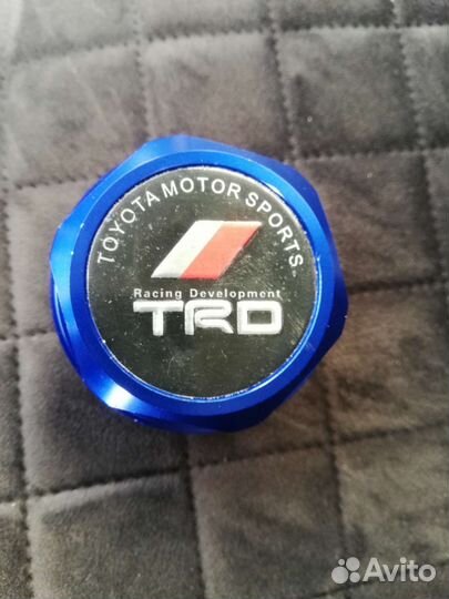 Крышка двигателя