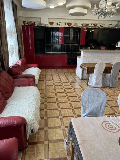 Гостиница, 900 м²