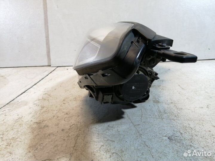 Фара левая Hyundai Tucson