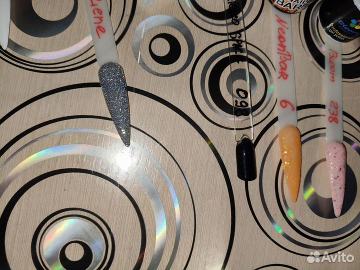 Гель лаки для маникюра пакетом