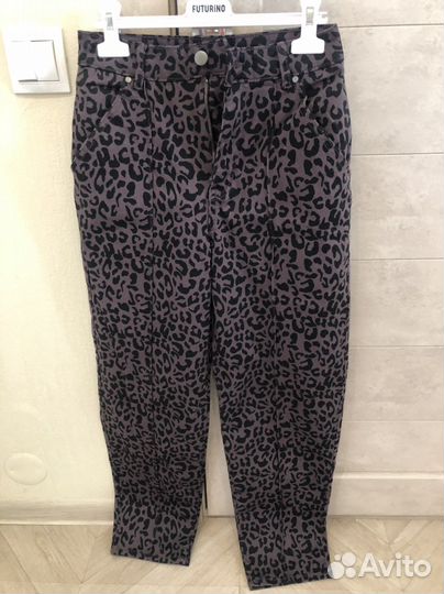 Женские брюки-бананы