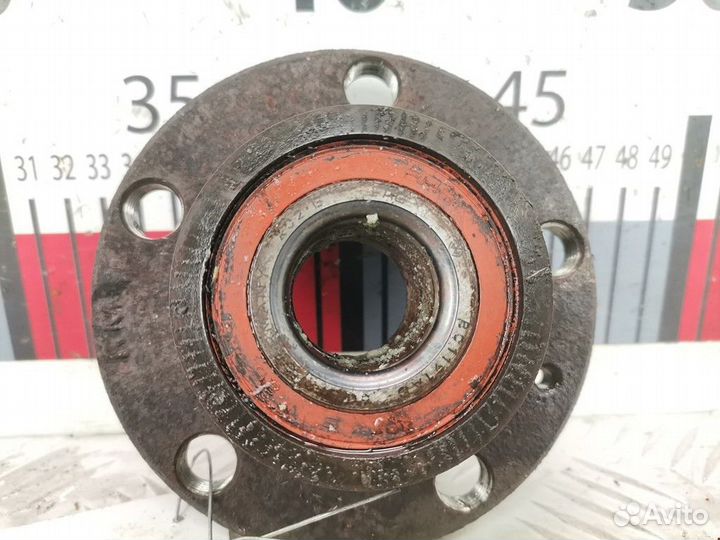 Ступица задняя левая Skoda Fabia (6Y) 2004
