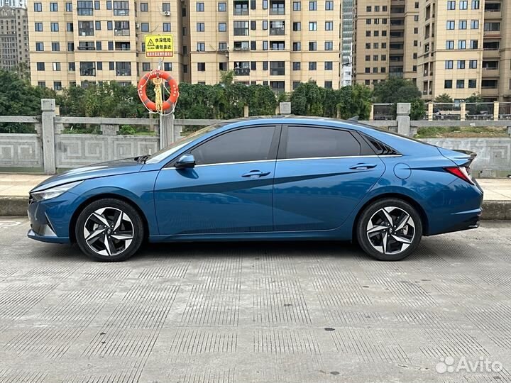 Hyundai Elantra 1.5 CVT, 2021, 24 640 км