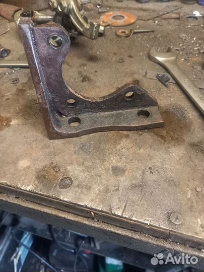 Кронштейн для гур