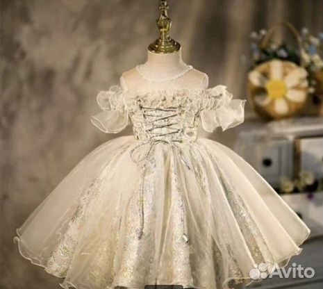 Платье для девочки новое